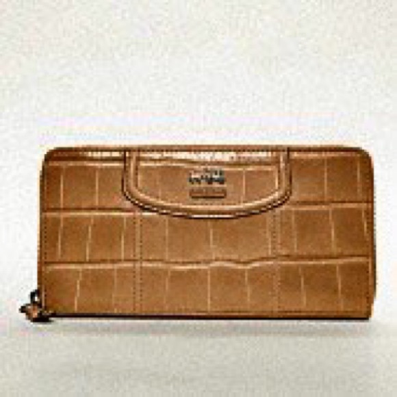 COACH 44412 MADISON 🐊 EMBOSSED ACCORDION WALLET - Picture 3 of 12